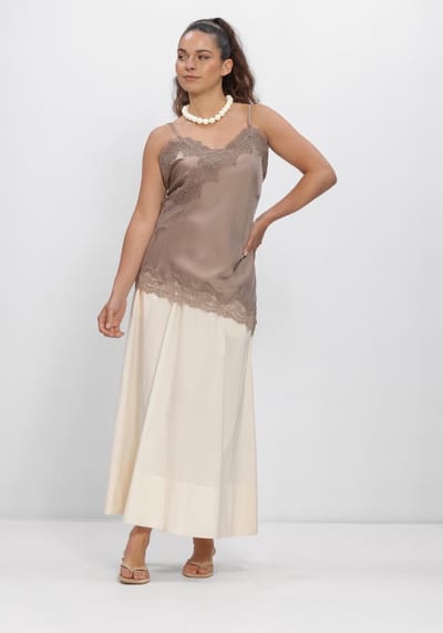 Notre-V Nv-herlinde Tops & T-shirts Dames - Shirt - Taupe - Maat M