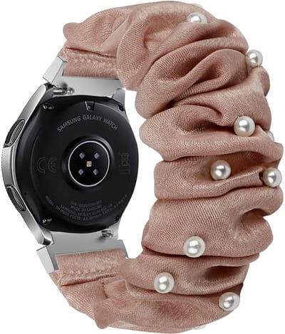 Strap-it Scrunchie bandje geschikt voor Samsung Galaxy Watch 42mm / 3 41mm / Active / Active2 / Gear Sport - Amazfit Bip / GTS - Polar Ignite / Unite - Huawei Watch GT 2 / 3 42mm - beige parels