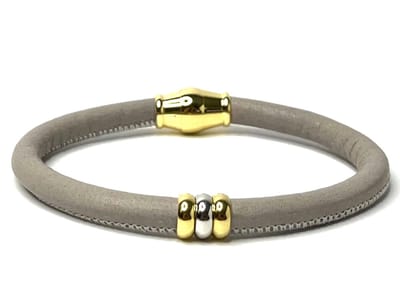 NIEUW! Jolla - dames armband zilver - leer - magneetsluiting - bedels - tweekleurig - Single Ladies Gold - Stony Grijs