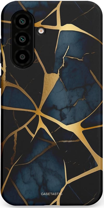 Casetastic hoesje geschikt voor Samsung Galaxy A36 / Samsung Galaxy A56 - Dubbellaagse bescherming - Sterrennacht Marmer Goud - Fashion Case - Zwart Goud Donkerblauw
