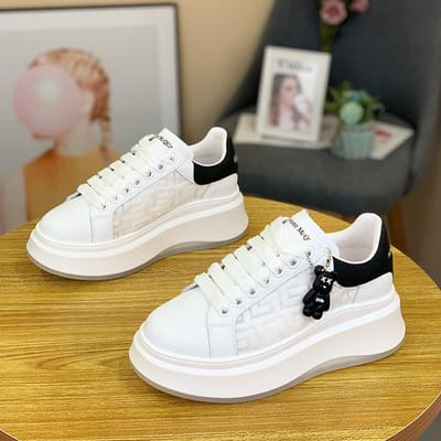 Echt Zacht Leer Dikke Zool Kleine Witte Schoenen Dames Lente Nieuw Mesh Oppervlak Ademend Kleine Verhoogde Sport- en Vrijetijdssneakers 40 zwart