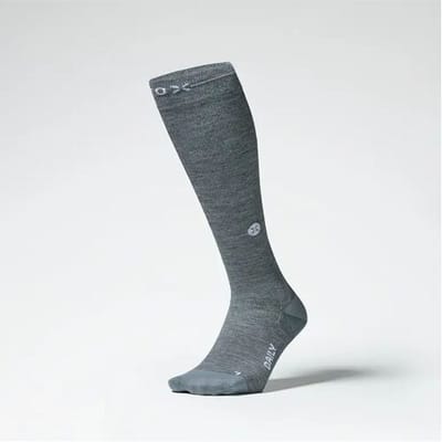 STOX Energy Socks Merino Everyday Sokken Dames - Compressiekousen - Zilvergrijs / Wit - Merino Wol Compressie Sokken - Naadloos - Steunkousen - Maat: 36-38