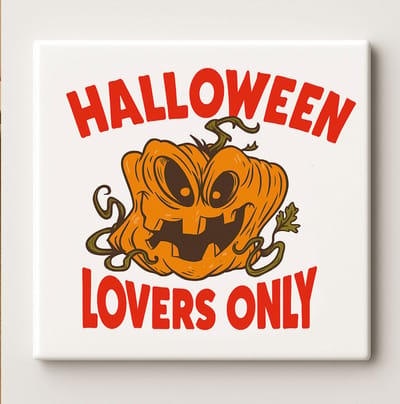 Halloween Lovers Only Keramische Tegel 15x15cm – Griezelig Pompoen Ontwerp – Leuke Halloween Muurdecoratie voor Huis, Feest of Cadeau