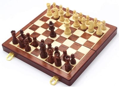 Houten schaakspel Schaken Magnetische vouwbord Decoratie Mahonie Materiaal Schaakstukken Kinderonderwijs Competitie Zakelijke Home Schaken Schaaksets voor kinderen en volwassenen
