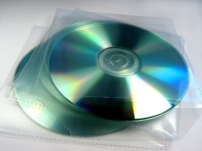 Dailygoody - PVC CD Sleeve met Flap - CD/DVD Hoes - Krasbestendig - Transparant - 80 Micron - Ideaal voor Opslag - Verpakking van 100 stuks