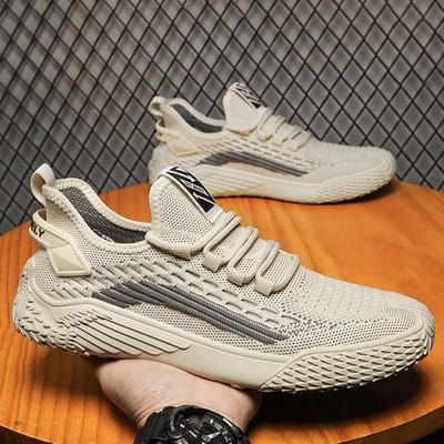 Zomer Nieuwe Flyknit Mesh Schoenen Ademend Lichtgewicht Hardloopsneaker Casual Mesh Oppervlak Schoenen Dunne Mode Schoenen 44 orange