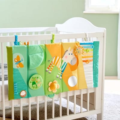 Haba speelgoed ontdekkersrol zebra baby sensorisch motoriek.