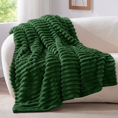 STAR&STER Knuffelige, Plaid zachte deken klein - zachte flanellen deken Dark Groen 125 x 150 cm voor de bank, decoratieve strepen koord fleece deken als banksprei voor de woonkamer, sprei voor breed gebruik