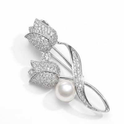 Zilverachtige broche bloem tulp vorm dames met parel en strass stenen sierlijke broche speld decoratief accessoire voor kleding jas blouse of sjaal