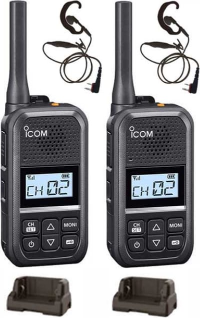 Set van 2 Icom IC-U20SR IP54 mini Portofoon met tafel lader en C-ring oortje