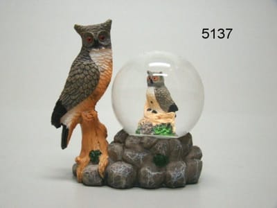 Geharo Sneeuwbol uil - hoogte 10 cm - diameter 4,5 cm - polystone en glas
