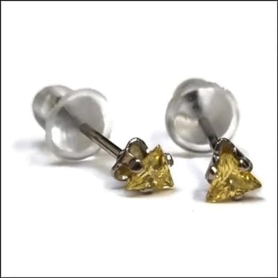 Aramat Jewels | Oorbellen | RVS Zweerknopjes Driehoek Zirkonia - Geometrische Studs | Zilverkleurig / 3 mm / Geel | |3mm | Staal | Kinderen, Volwassenen | Verkleurd niet