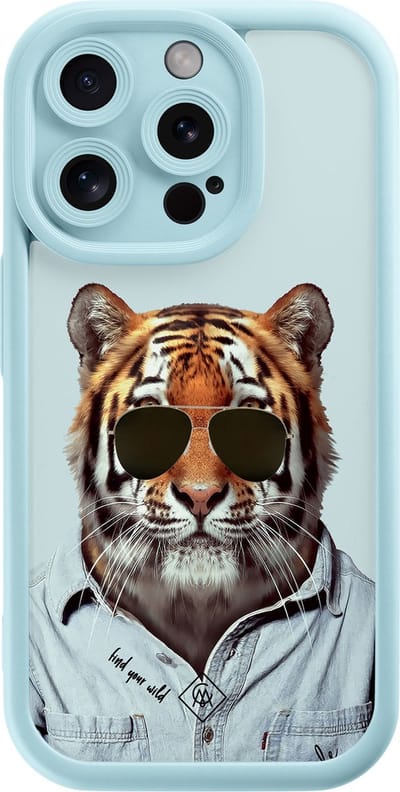 Casimoda® hoesje - Geschikt voor iPhone 15 Pro - Tijger Wild - Effen telefoonhoesje met lensbescherming - Siliconen/TPU - Backcover - Blauw