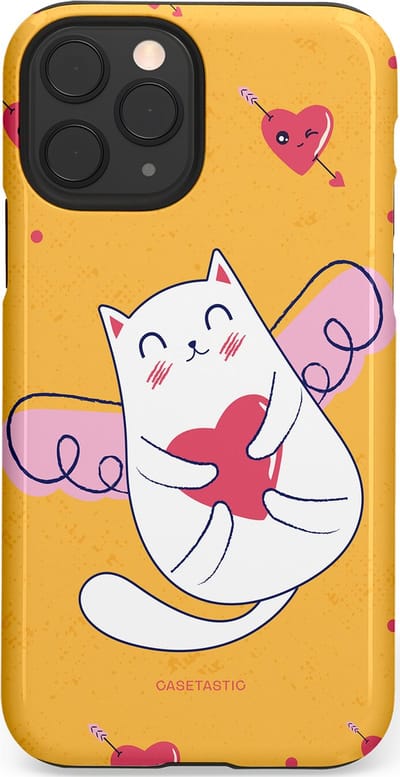 Casetastic Hoesje Geschikt voor Apple iPhone 11 Pro - Stijlvolle Beschermende Duo-layer Case - Kattenflirt Geel Rode Hartjes Liefde