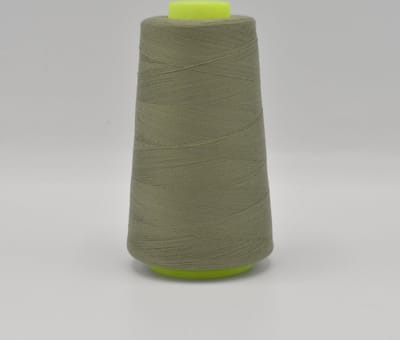 Overlock Garen per 4 stuks - 3000 Yards (2742 meter) per stuk - In 36 kleuren leverbaar - Khaki