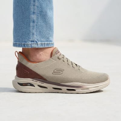 Skechers Slip-Ins Arch fit Orvan Kincade Instappers - Heren - Taupe - Maat:48