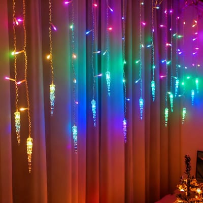 MUPOO LED IJspegels Slinger Multicolor - IP44 Waterdichte Laag Voltage Kerstverlichting Buiten met Timer en Geheugenfunctie - 8 Lichtstanden (Incl. Flitsende en Golf Effecten) - Connectable als Gordijn voor Feest en Raamdecoratie