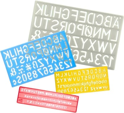 Set van 4 Herbruikbare Letter Sjablonen voor Kinderen, Ideaal voor Schrijven, Tekenen en Creatieve Knutselprojecten in Verschillende Kleuren
