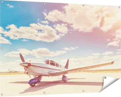 Gards Tuinposter Gelande Vliegtuig op de Luchthaven - 150x100 cm - Tuindoek - Tuindecoratie - Wanddecoratie buiten - Tuinschilderij