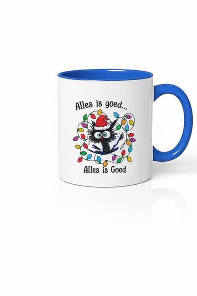 Alles Is Goed Kerst Kat Mok 330ml – Witte Keramische Koffiemok met Blauwe Oor – Schattige Kerstkat met Kerstverlichting Design