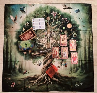 Tarot set Levensboom - Tarotkleed - Holografische Tarotkaarten met Luxe Doos- Orakel kaarten set - Tarot Kado Set