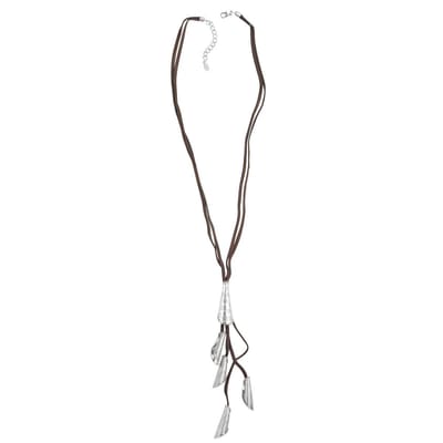Behave Lange ketting van suède met fantasie hangers – Nikkelvrije modeketting
