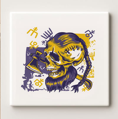 Viking Schedel Tegel 15x15cm – Noorse Krijger Ontwerp met Bijl – Gotische Keramische Wanddecoratie – Uniek Cadeau voor Geschiedenis- en Tattoo Liefhebbers