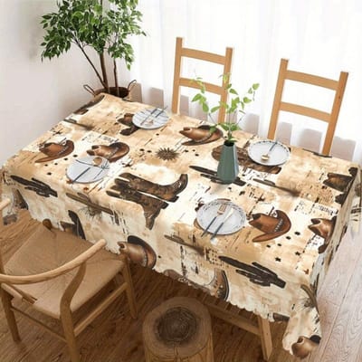 Westerse Cowboy Tafelkleed met Laarzen & Hoeden Print, Vintage Stijl, Golvende Rand, Vlekbestendig, Perfect voor Rustiek Dineren 90x140cm beige