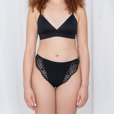 Menstruatie Ondergoed Lotties Period - Lacy string XS - Zwart - Duurzaam menstrueren - Hoge-Taille - Geniet van volledige bescherming tijdens je menstruatieperiode met Lotties Period menstruatie ondergoed.
