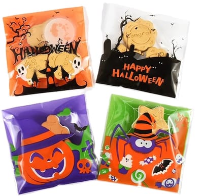 100 Stuks - Happy Halloween Cellofaan Zakjes Met Plakstrip - 4 Afbeeldingen - Transparant met paarse, groene, witte, oranje en zwarte opdruk - 10 cm x 10 cm - Vierkant - Hersluitbaar - Snoepjes - Koekjes - Traktatie - Kadootje - Give away