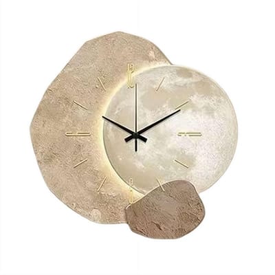 Moderne Digitale Wandklok - Hoogwaardig Nordisch Ontwerp - Stille Werking (<20dB) - Goud Glas en Porselein - 30x30 cm - Minimalistische Muurklok voor Woonkamer Kantoor Ook Geschikt als Wekker, Bureauklok, Decoratieklok, Designklok, Woonaccessoire