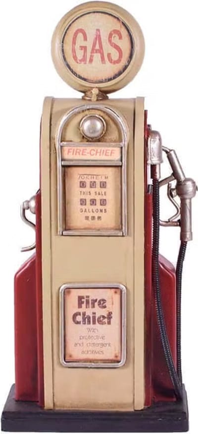 Maddeco - rood witte benzinepomp - blikken woondecoratie - blik - spaarpot - 26 cm hoog - hand gemaakt