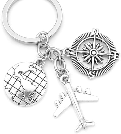 Travel Around The World Sleutelhanger – Met Vliegtuig, Kompas & Wereldbol – Reissleutelhanger – Zilver – Cadeau voor Reisliefhebbers & Backpackers