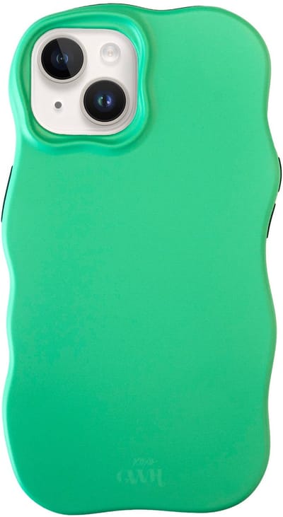 xoxo Wildhearts Wavy Case Green telefoonhoesje - Geschikt voor iPhone 13 - Golvend hoesje met dubbele beschermlaag - Matte afwerking - Silicone case met golven - Vlekbestendig - Groen
