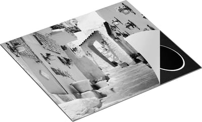 Chefcare Inductie Beschermer Blauwe Huizen met Bloempotten in Chefchaouen, Marokko - Zwart Wit - 60x50 cm - Afdekplaat Inductie - Kookplaat Beschermer - Inductie Mat