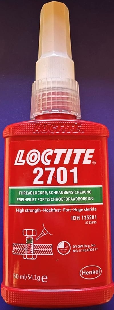 LOCTITE 2701 / 50ML Groen schroefdraadborgmiddel op basis van methacrylaat met hoge sterkte en lage viscositeit, dat fluoresceert onder uv-licht om controle mogelijk te maken. Made in Ireland