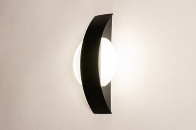 Lumidora Wandlamp 74532 - Voor binnen - BUITENUFO - Ingebouwd LED - 3.0 Watt - 300 Lumen - 2700 Kelvin - Zwart - Kunststof - Badkamerlamp - IP21
