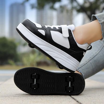 Studenten Sportschoenen Vierwielige Kinderen Rollerblades Mannen en Vrouwen Afneembare Schoenen met Wielen Skates 32