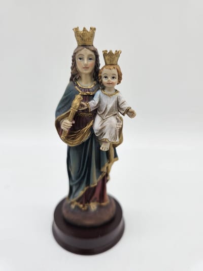 Maria met kind Jezus op haar arm - beeld 12,5 cm - Madonna en Jezus Christus dragen kronen - op console - materiaal polystone - religieus beeld