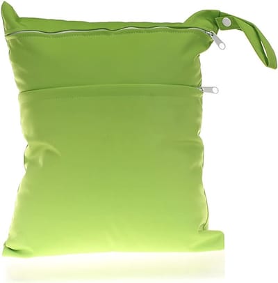 Herbruikbare natte tas voor luiers, vuile kleding en accessoires in grasgroen - ideaal voor ouders