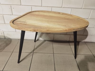 Salon tafel - Tafel - Ovaal - Bijzet tafel - Metaal - Mango - Hoog 55cm - 81x60cm - opzet rand
