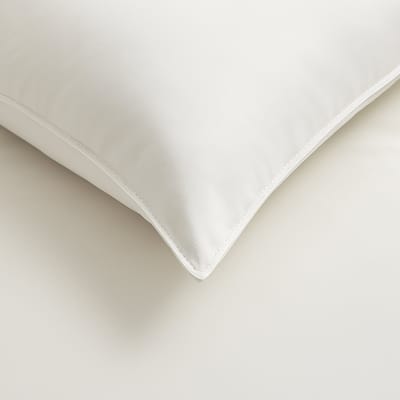 Luxe Satijnzachte Katoenen Kussenslopen – 100% Katoen met Zijdezachte Glans – Ademend & Hypoallergeen – Set van 2 – (Afmetingen: 60x70 cm Moonlicht Wit