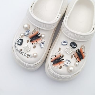 Schoenaccessoires-geschikt voor crocs charms- geschikt voor crocs pins- geschikt voor crocs Accessoires- geschikt voor Crocs Jibbitz-Kristallen vlinder oranje 16-delige set