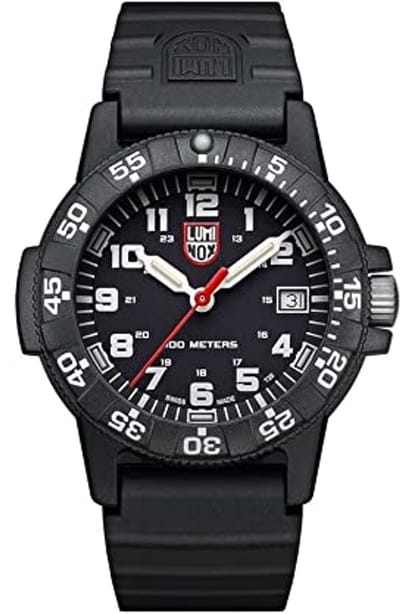 Klein herenhorloge 39 mm - Militair horloge met datumfunctie en 100 m waterbestendigheid