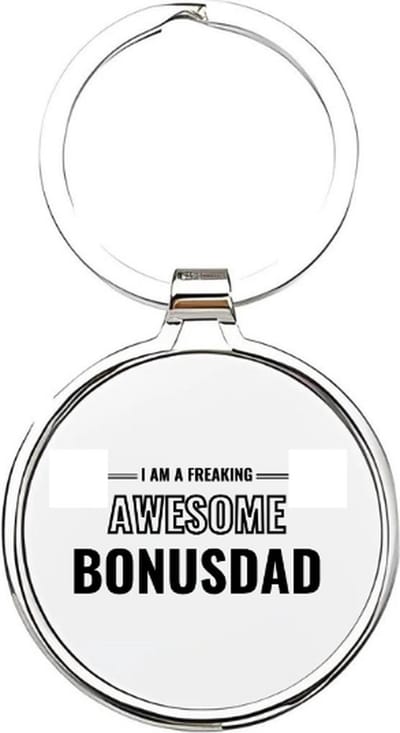 Akyol - i am an freaking awesome bonusdad Sleutelhanger - Bonusmoeder - de liefste bonusmama - bonusmoeder sleutelhanger - mama sleutelhanger - sleutelhanger mam - familie sleutelhanger - moederdag cadeautje - mama cadeau - mom - 4 x 7,5 CM