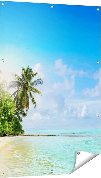 Gards Tuinposter Tropisch Strand bij de Licht Blauwe Zee - 80x120 cm - Tuindoek - Tuindecoratie - Wanddecoratie buiten - Tuinschilderij