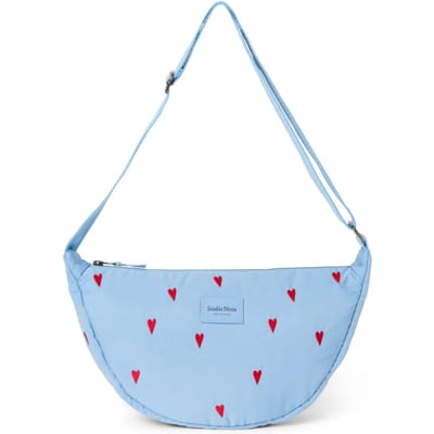 Studio Noos puffy fanny pack blue hearts
