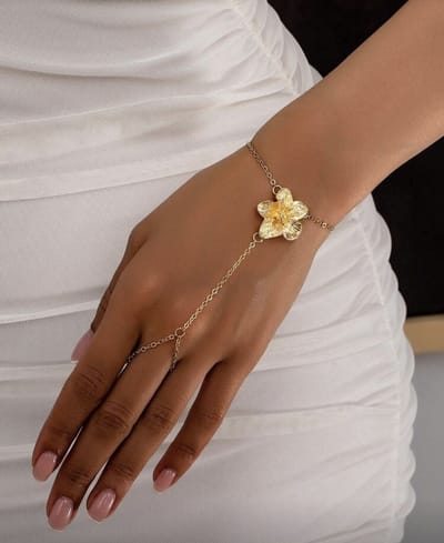Handsieraad - handketting - statement armband - all Around Bracelet - all over bracelet - mystic armband - gecombineerde armband - bracelets - iconic - armband - armband dames - forever connected armbanden - handchain - hand chain - handketting