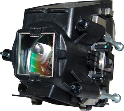 Beamerlamp geschikt voor de DIGITAL PROJECTION IVISION 20SX+ L XC beamer, lamp code 105-495 / 109-688. Bevat originele UHP lamp, prestaties gelijk aan origineel.