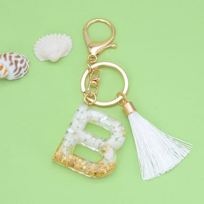 Letter Sleutelhanger A-Z – Luxe Initialen Sleutelhanger met Pompon & Kwastje – Tashanger voor Dames & Meisjes – Accessoire voor Sleutelbos, Handtas, Rugzak & Autosleutel – Persoonlijk Cadeau voor Vrouw, Moeder, Dochter & Vriendin